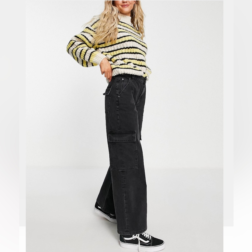 🐦⬛ {LIKE NEW} ASOS DESIGN Cotton Blend Low Rise Cargo Jeans - Picture 2 of 9